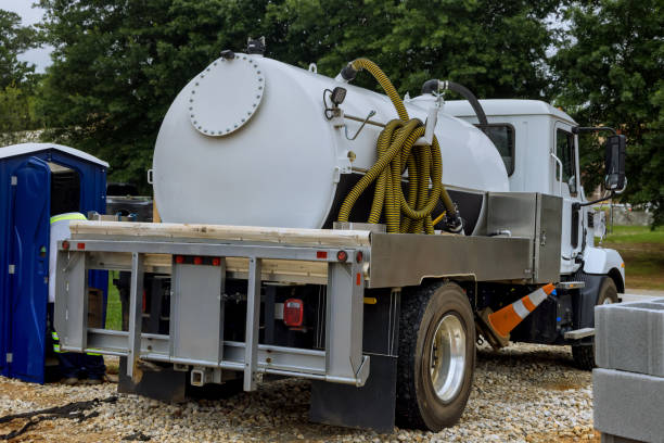 Best Portable restroom trailer rental  in Holstein, IA